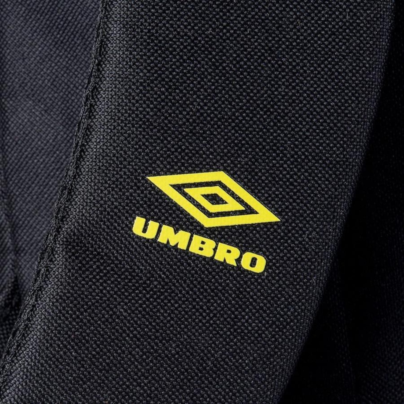 Mochila Umbro Diamond Camo New - Foto 4