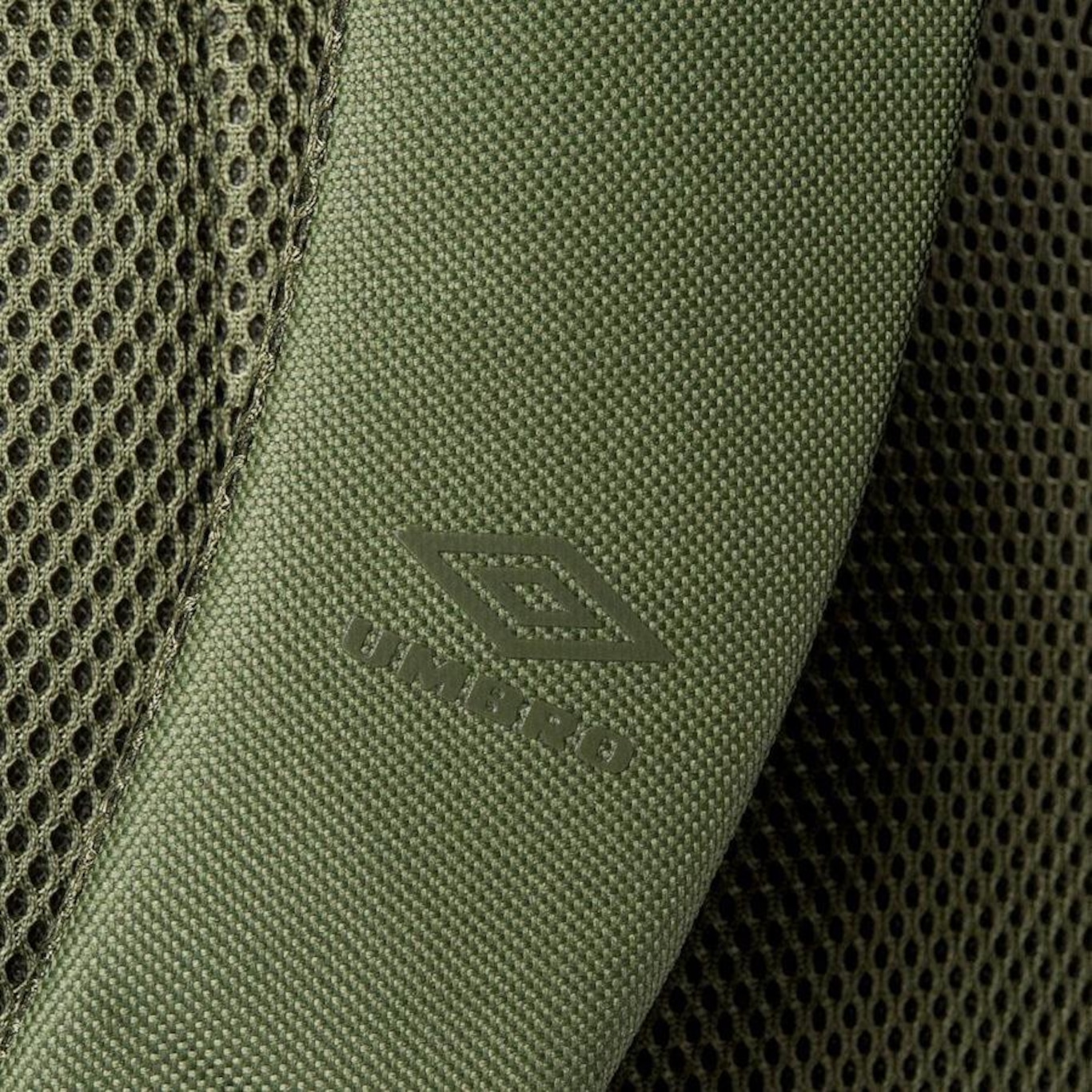 Mochila Umbro Triple Diamond New - Foto 4