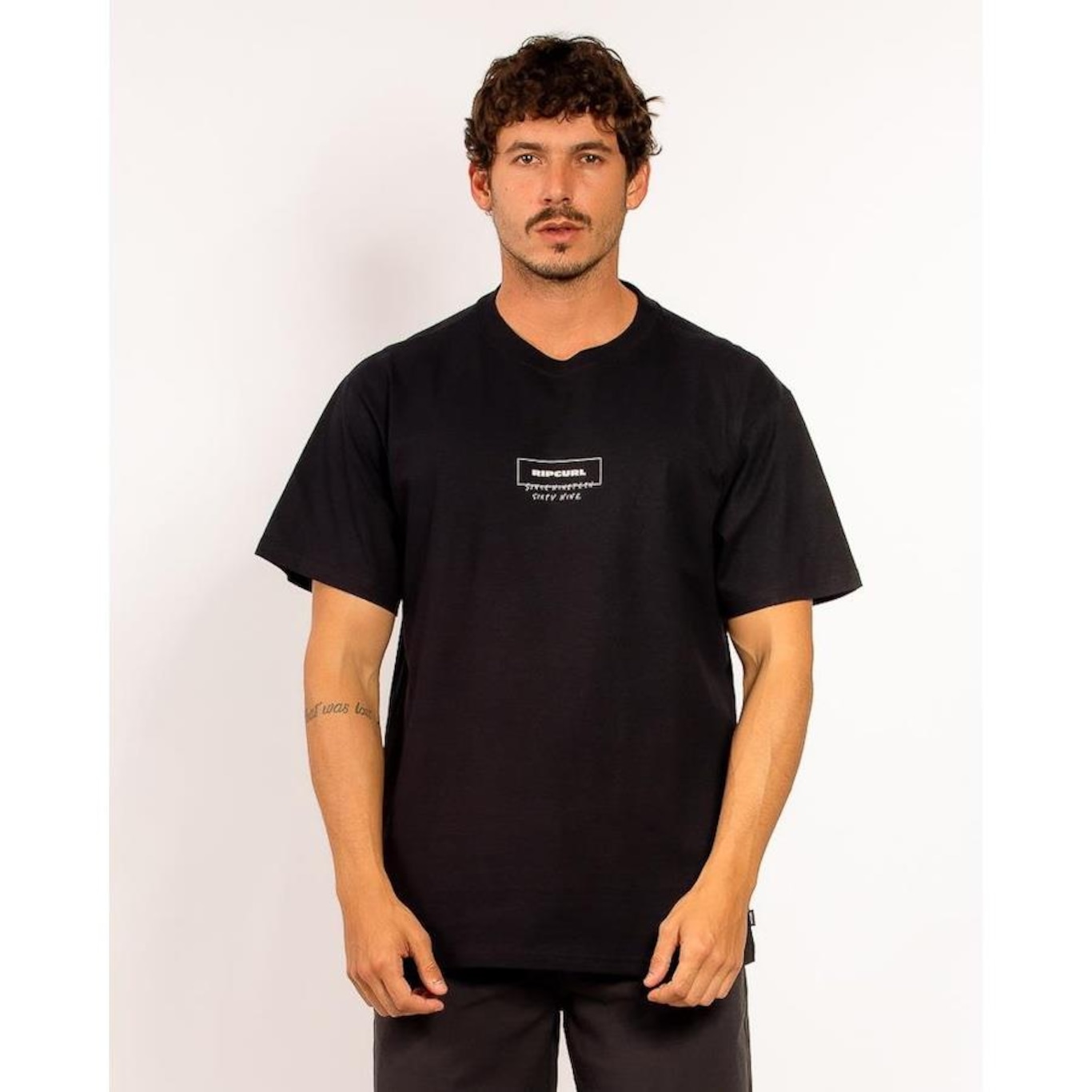 Camiseta Rip Curl Signature Og - Masculina - Foto 1