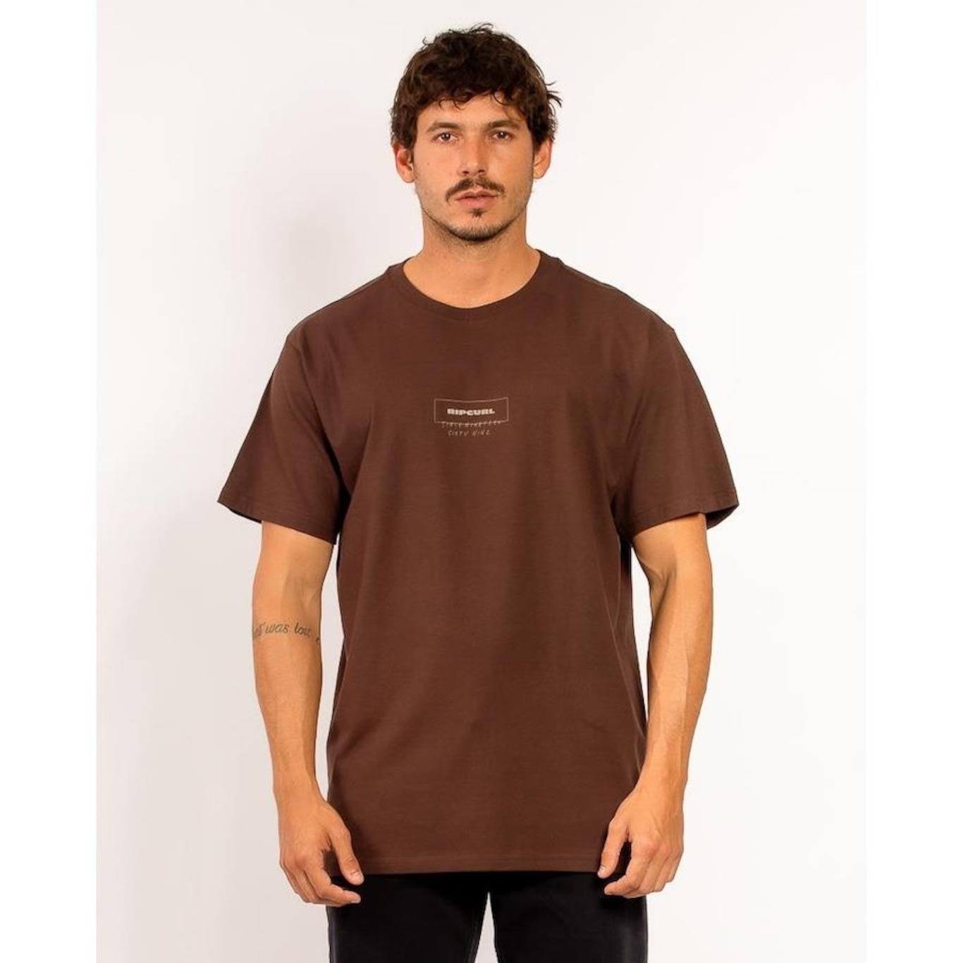 Camiseta Rip Curl Signature Og - Masculina - Foto 1