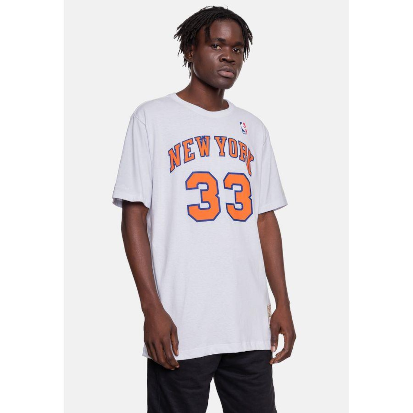 Camiseta Mitchell & Ness New York Knicks 33 Patrick Ewing - Masculina - Foto 4