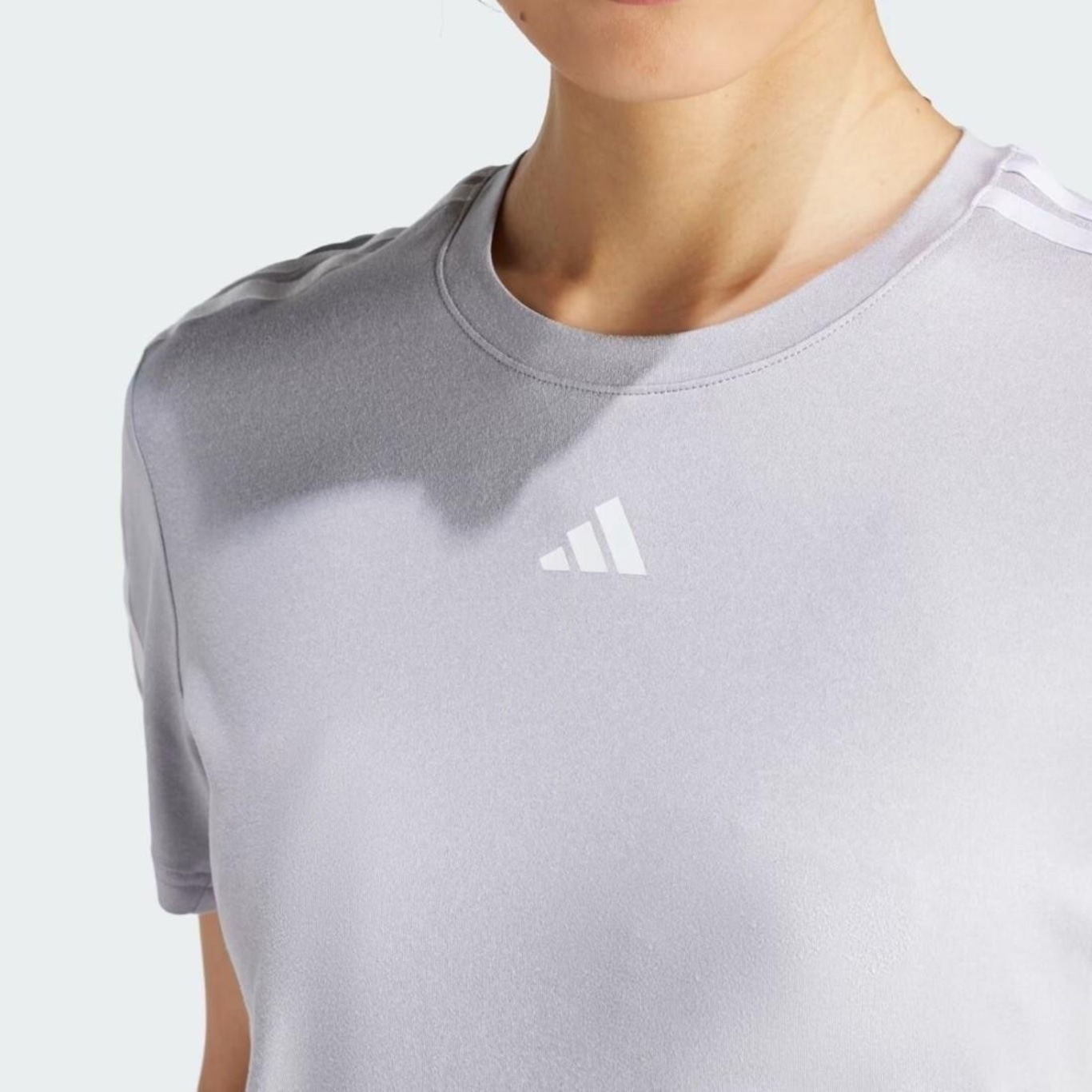 Camiseta adidas Essentials 3 Listras Feminina - Foto 4