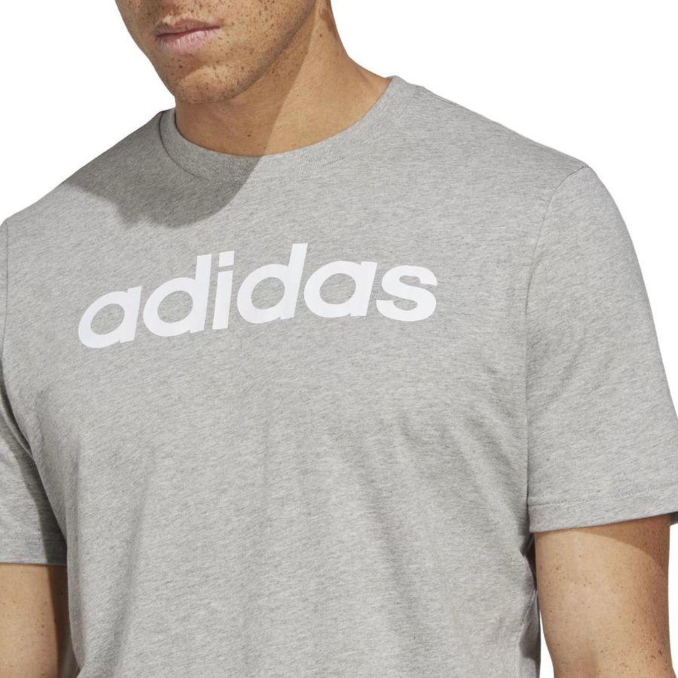 Camiseta adidas Logo Linear - Masculina - Foto 5