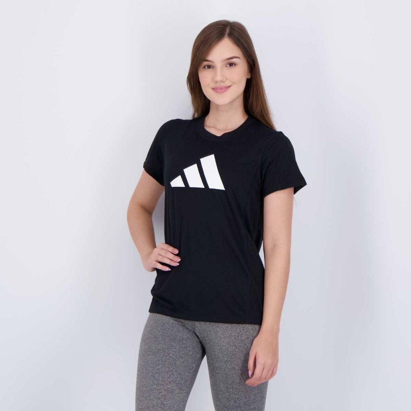 Camiseta adidas Tr-Es Logo - Feminina - Foto 3