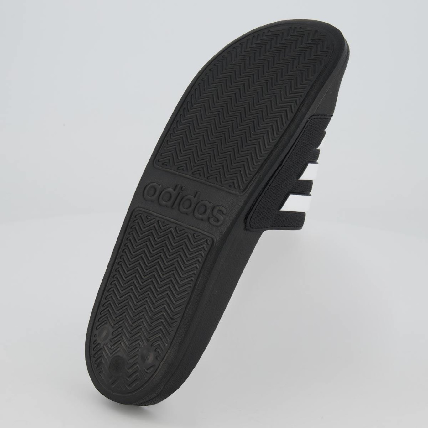 Chinelo adidas Adilette Showe - Feminino - Foto 5