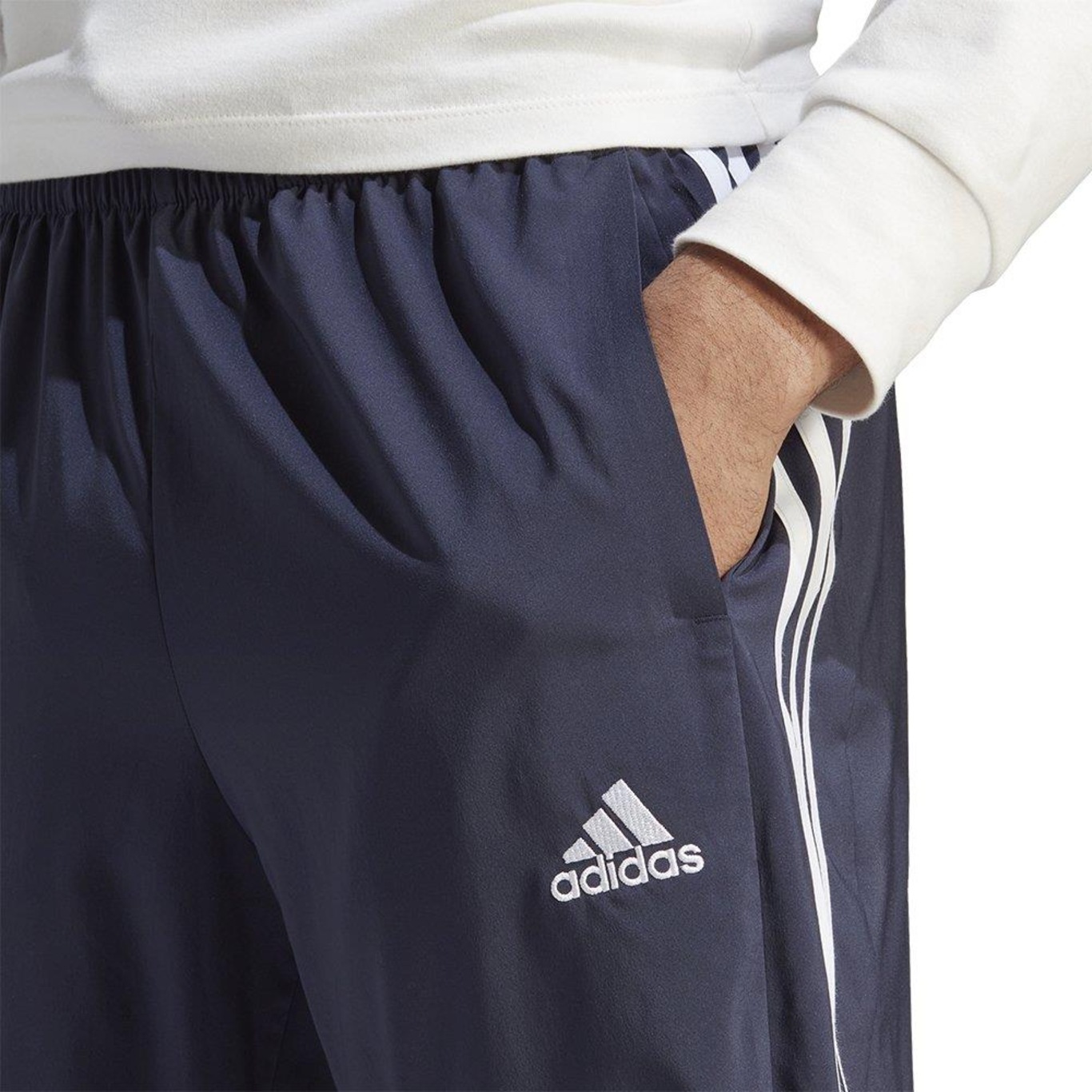 Calça adidas Essentials 3-Stripes - Masculina - Foto 3