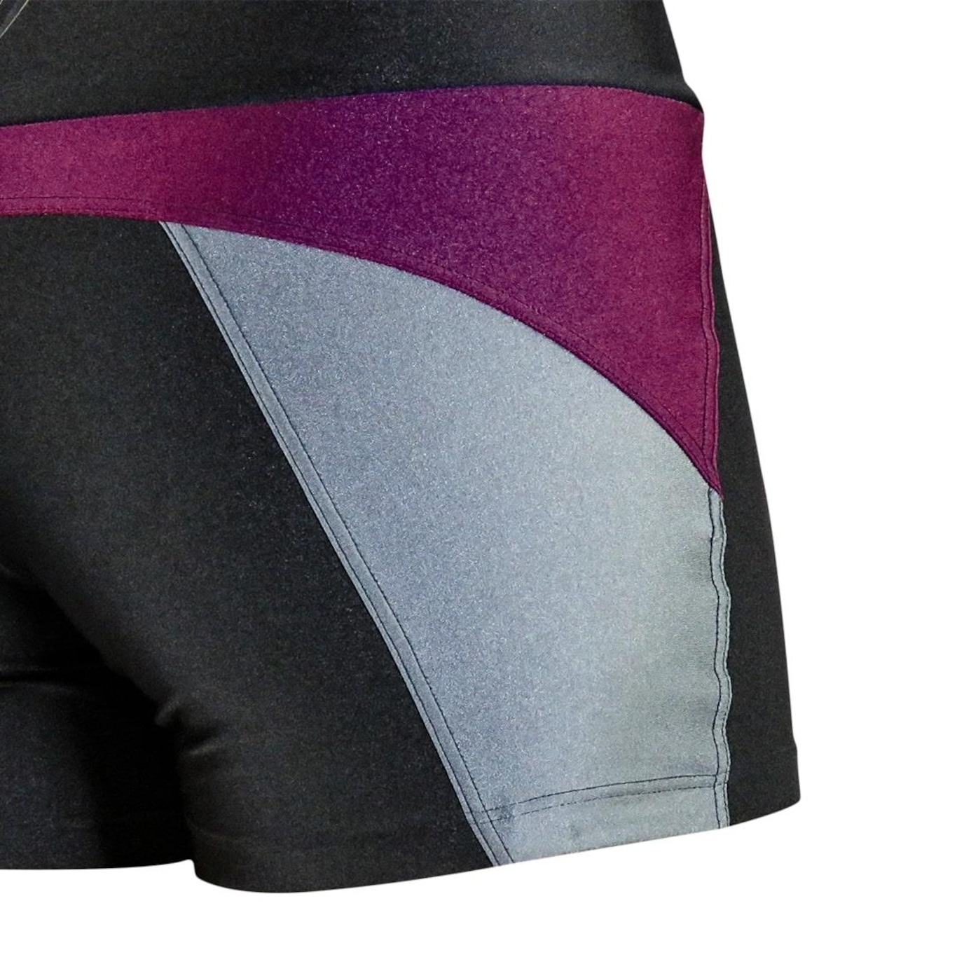 Shorts Venum Impact Feminino - Foto 4