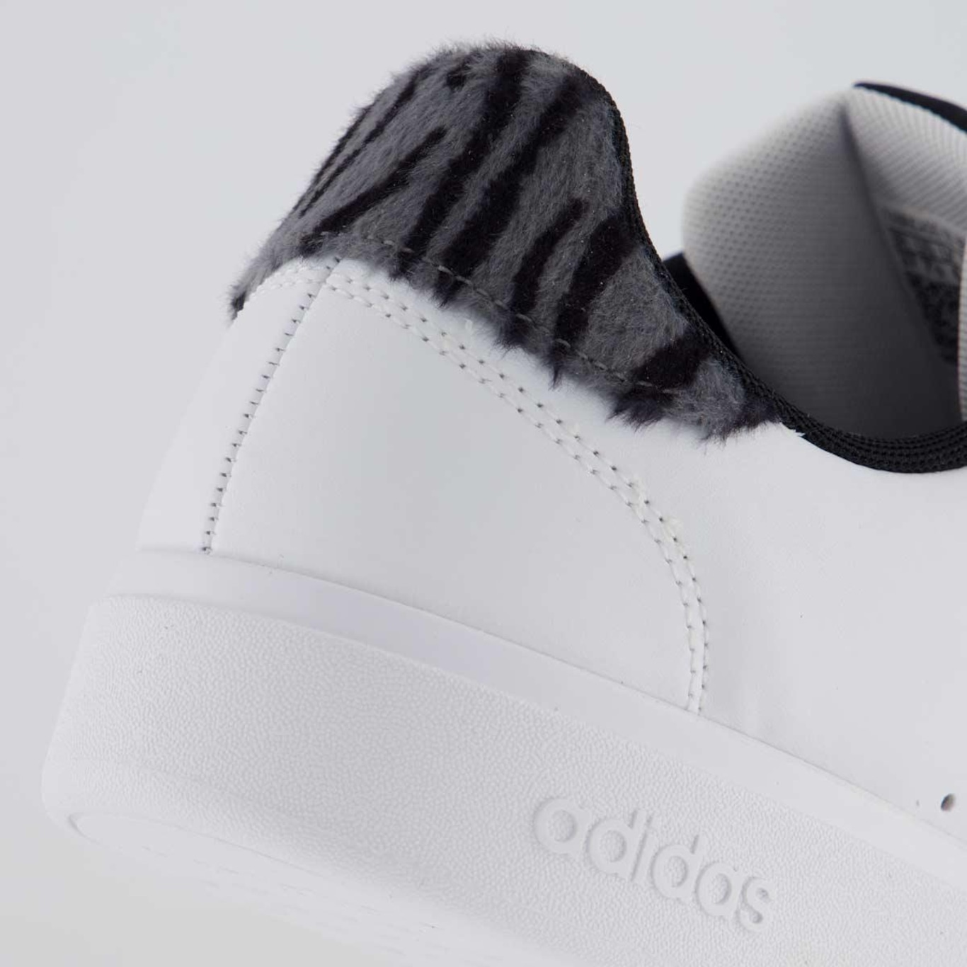 Tênis adidas Advantage Base 2.0 Feminino Branco e Preto - Foto 6