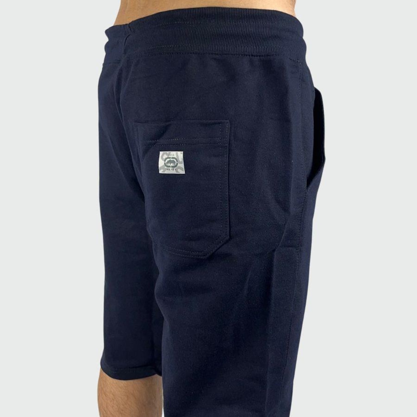 Bermuda de Moletom Ecko Unltd Fashion Basic - Masculina - Foto 3