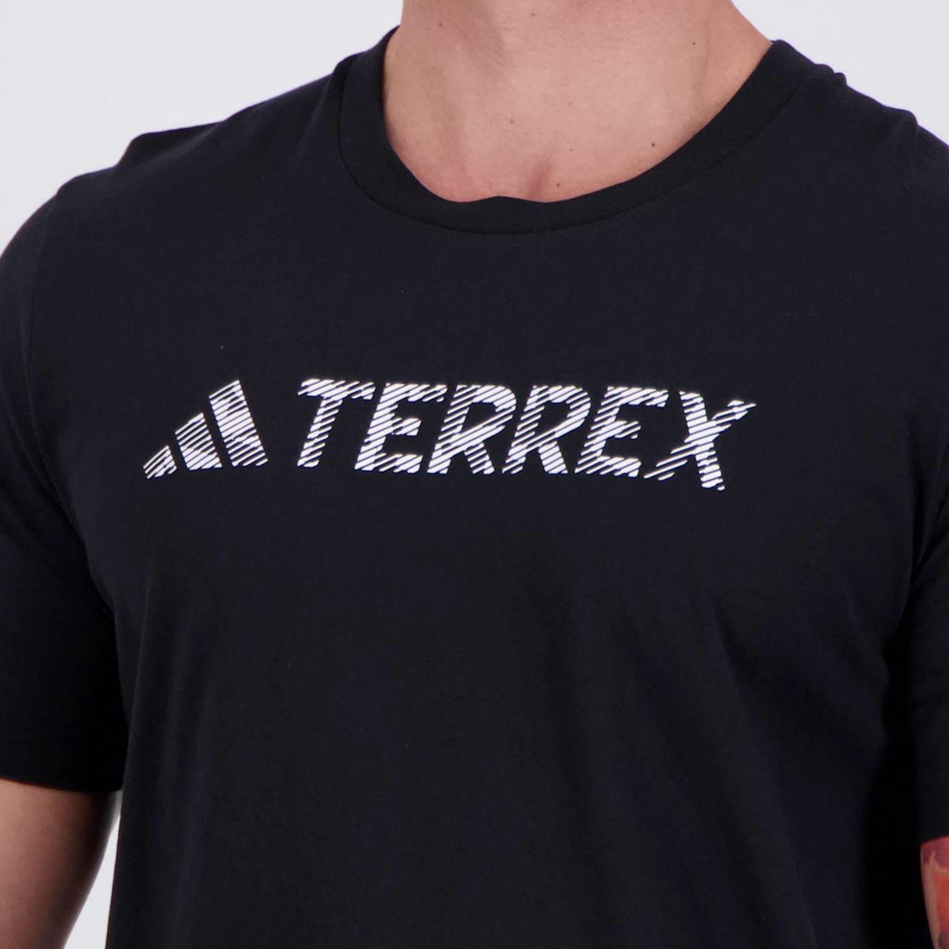 Camiseta adidas Terrex - Masculina - Foto 5