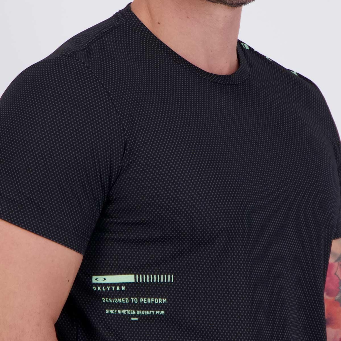 Camiseta Oakley Sport Mesh Masculina - Foto 6