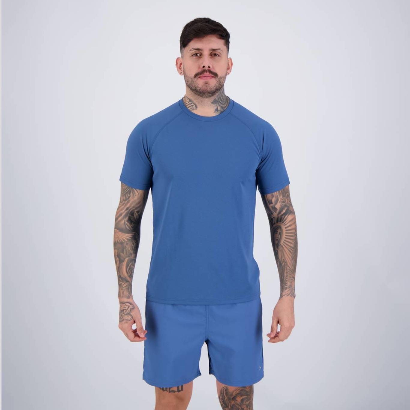 Kit Camiseta Hering + Bermuda Sports - Masculina - Foto 2