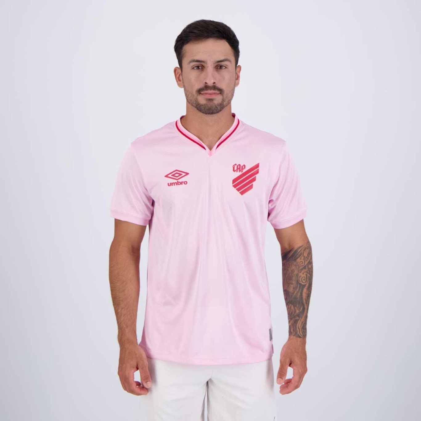 Camisa do Athletico Paranaense Outubro Rosa 2024 Umbro - Masculina - Foto 1