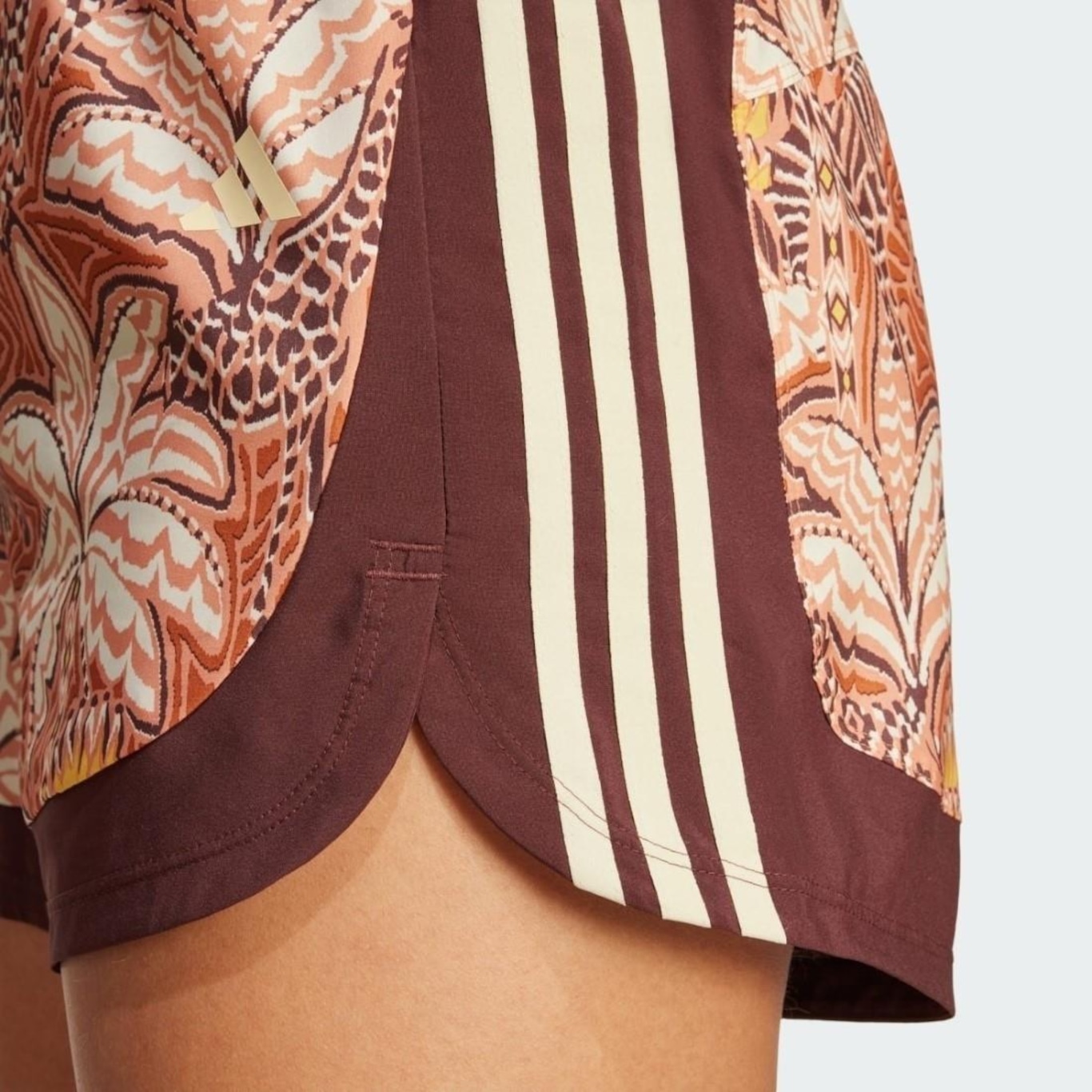 Short adidas Farm - Feminino - Foto 4