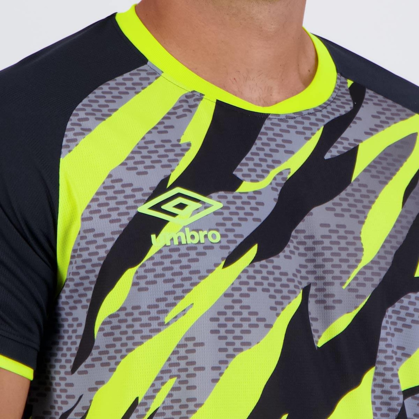 Camisa Umbro Artillery - Masculina - Foto 5