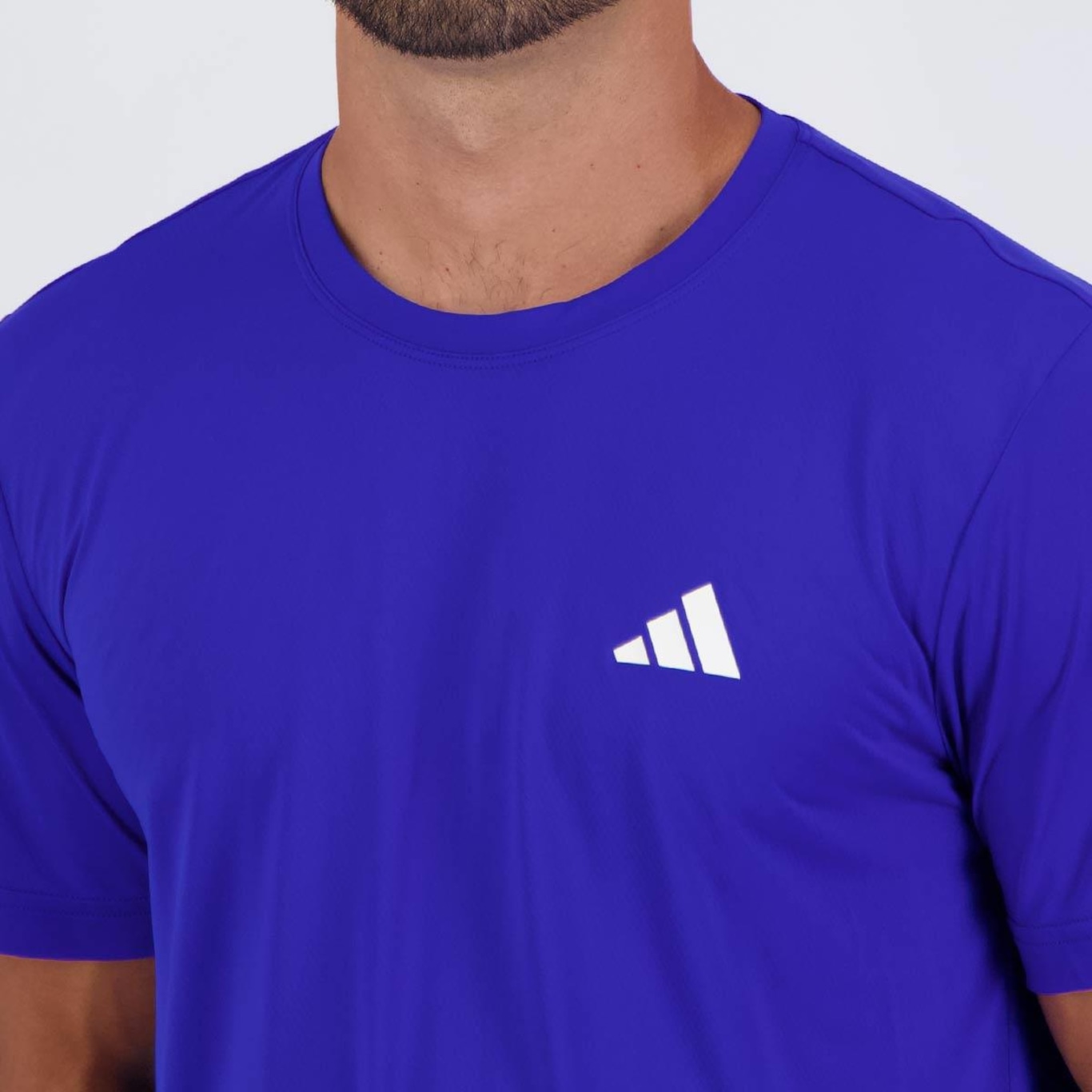 Camiseta adidas Own The Run Basic - Masculina - Foto 5