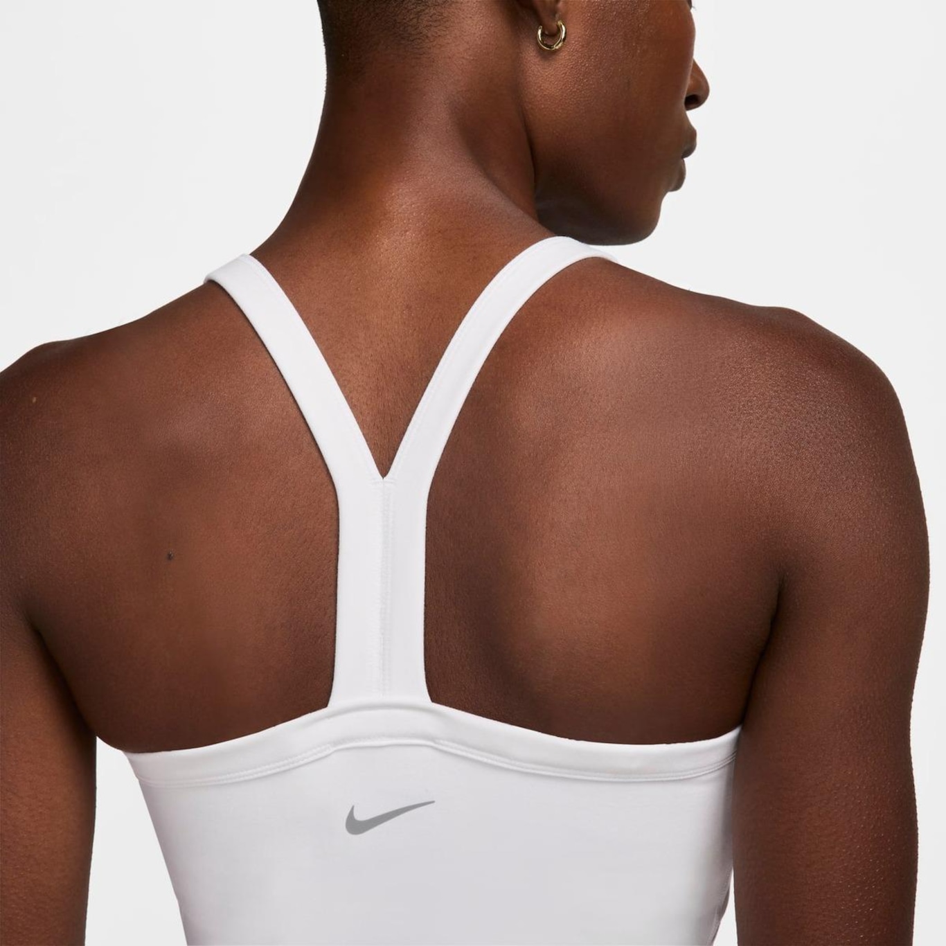 Camiseta Regata Nike One Feminina - Foto 4