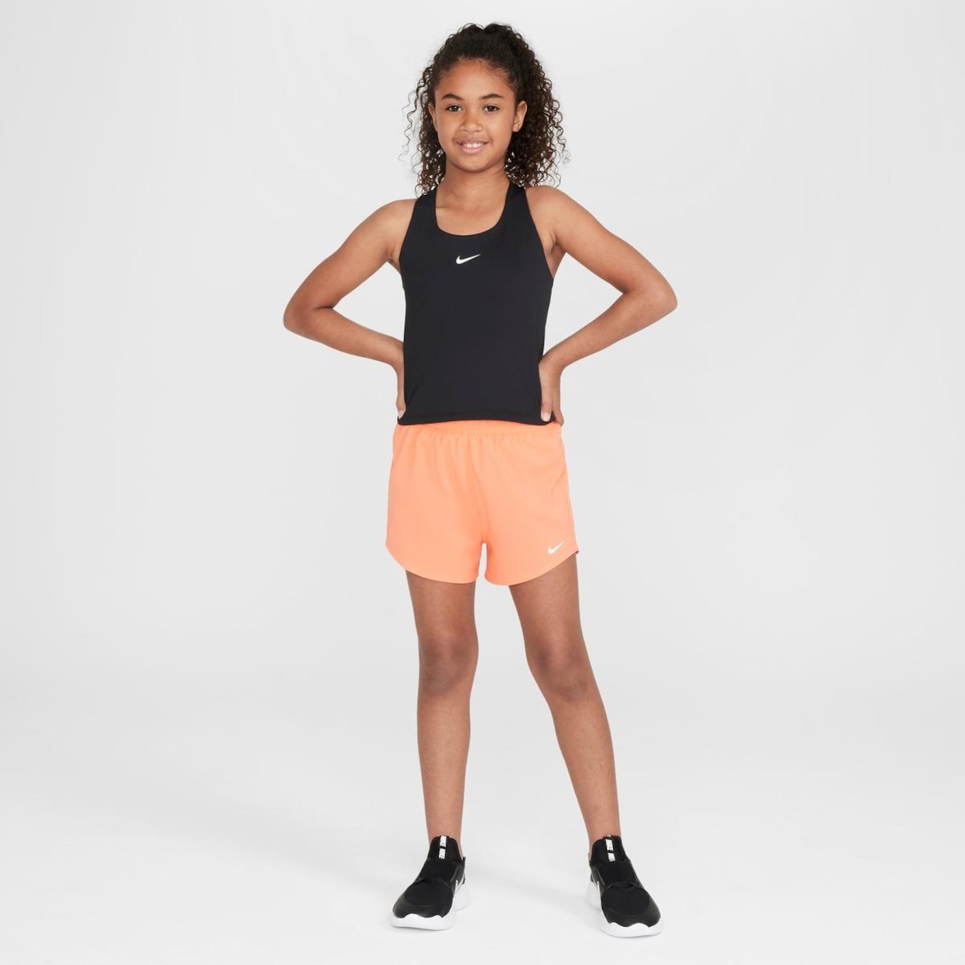 Shorts Nike Dri-Fit One Woven Infantil - Foto 6