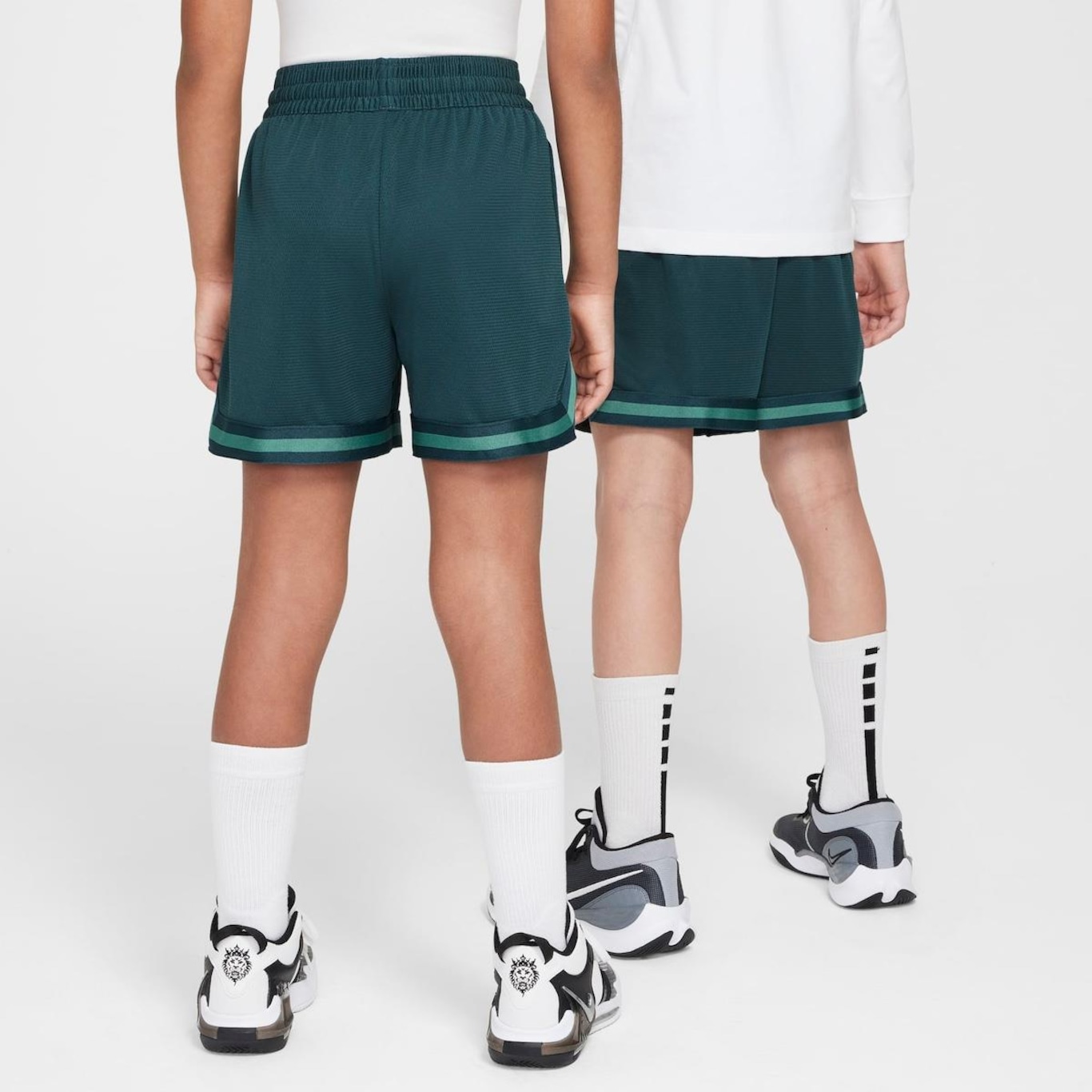 Shorts Nike Dri-Fit Dna 5In Infantil - Foto 2