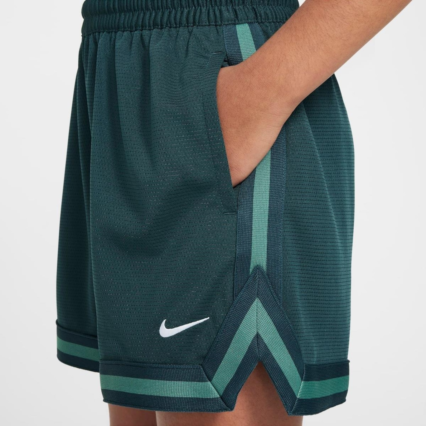 Shorts Nike Dri-Fit Dna 5In Infantil - Foto 6