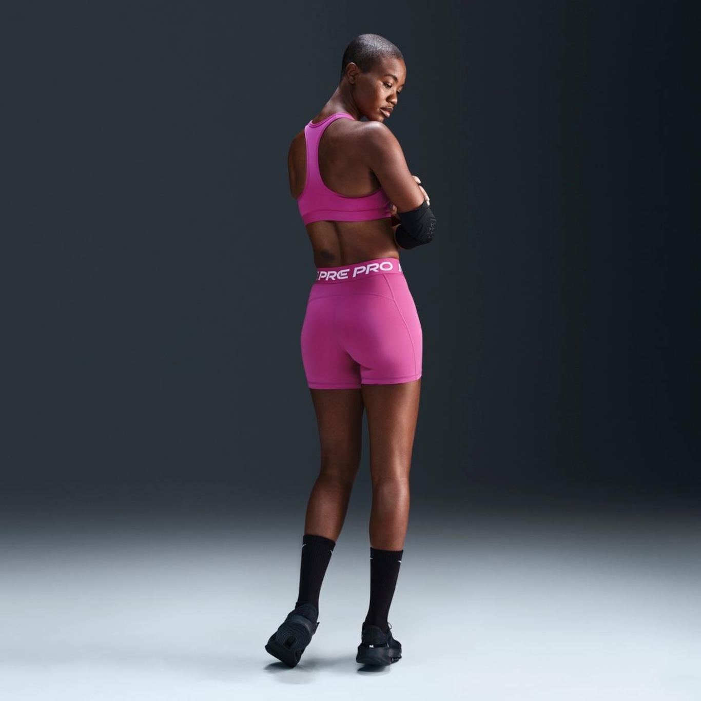 Short Nike Pro 365 - Feminino - Foto 4