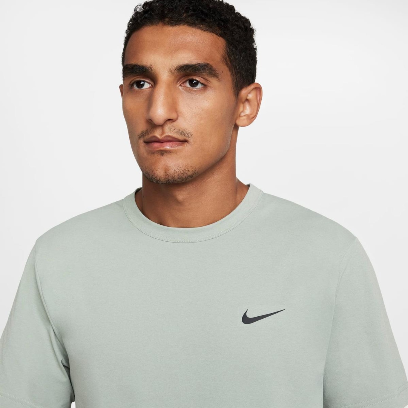 Camiseta Nike Hyverse Dri-Fit Uv Masculina - Foto 3