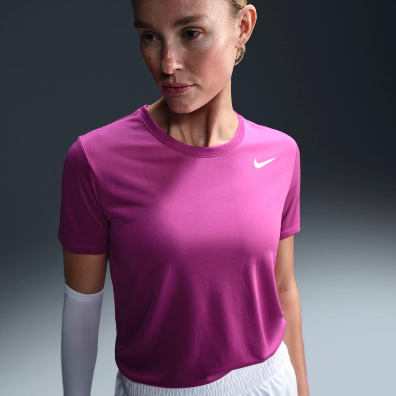 Camiseta Nike Dri-Fit Feminina - Foto 1