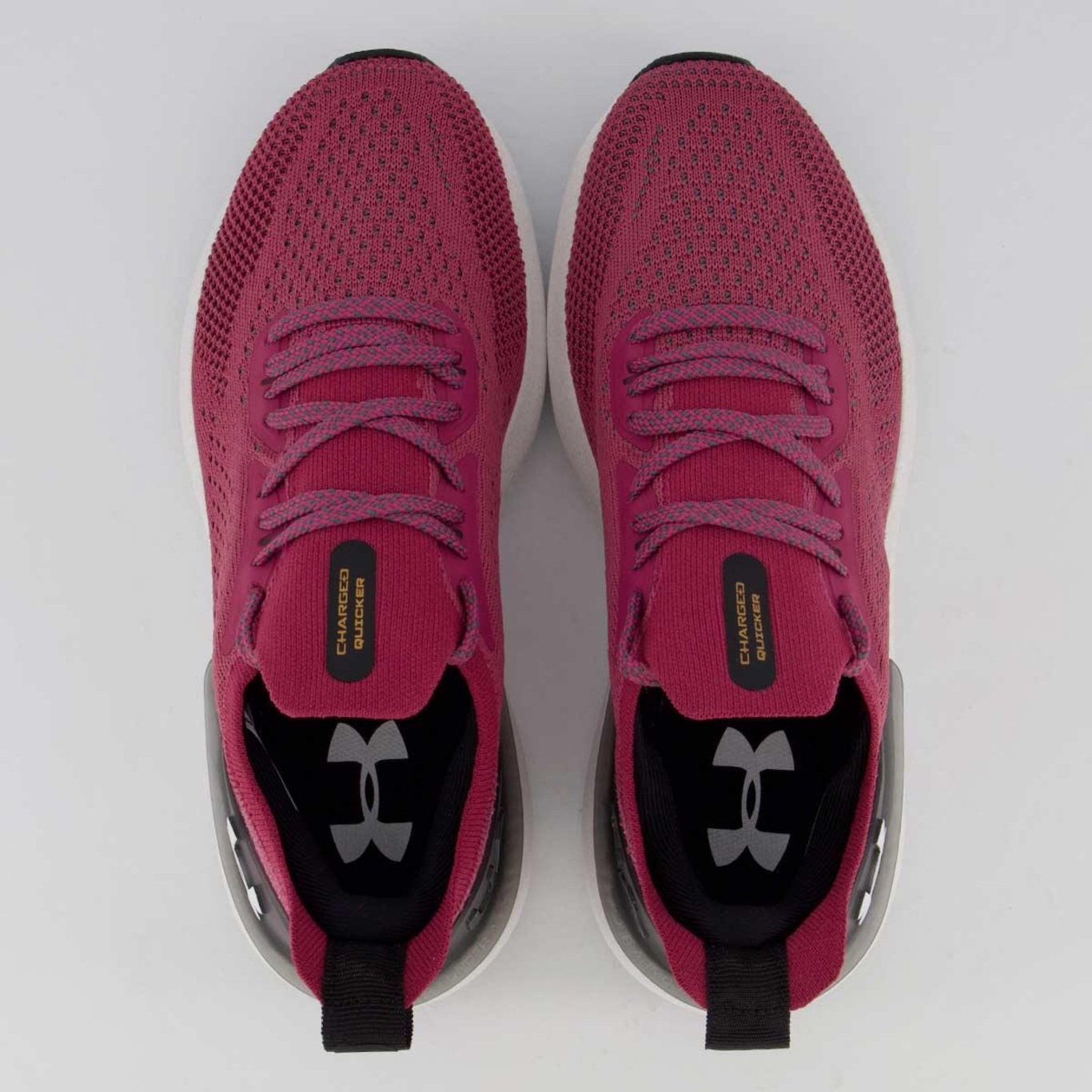 Tênis Under Armour Charged Quicker - Feminino - Foto 4