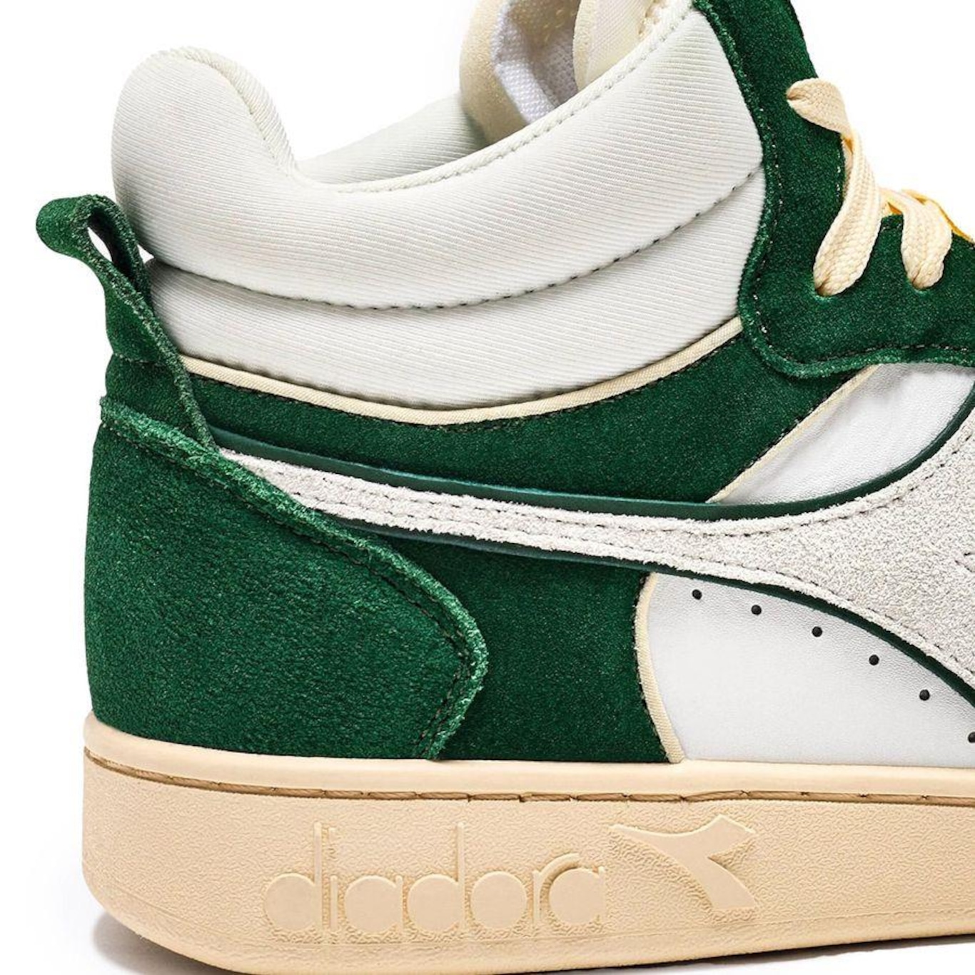 Tênis Diadora Magic Basket Demi Cut Suede Leather - Unissex - Foto 2