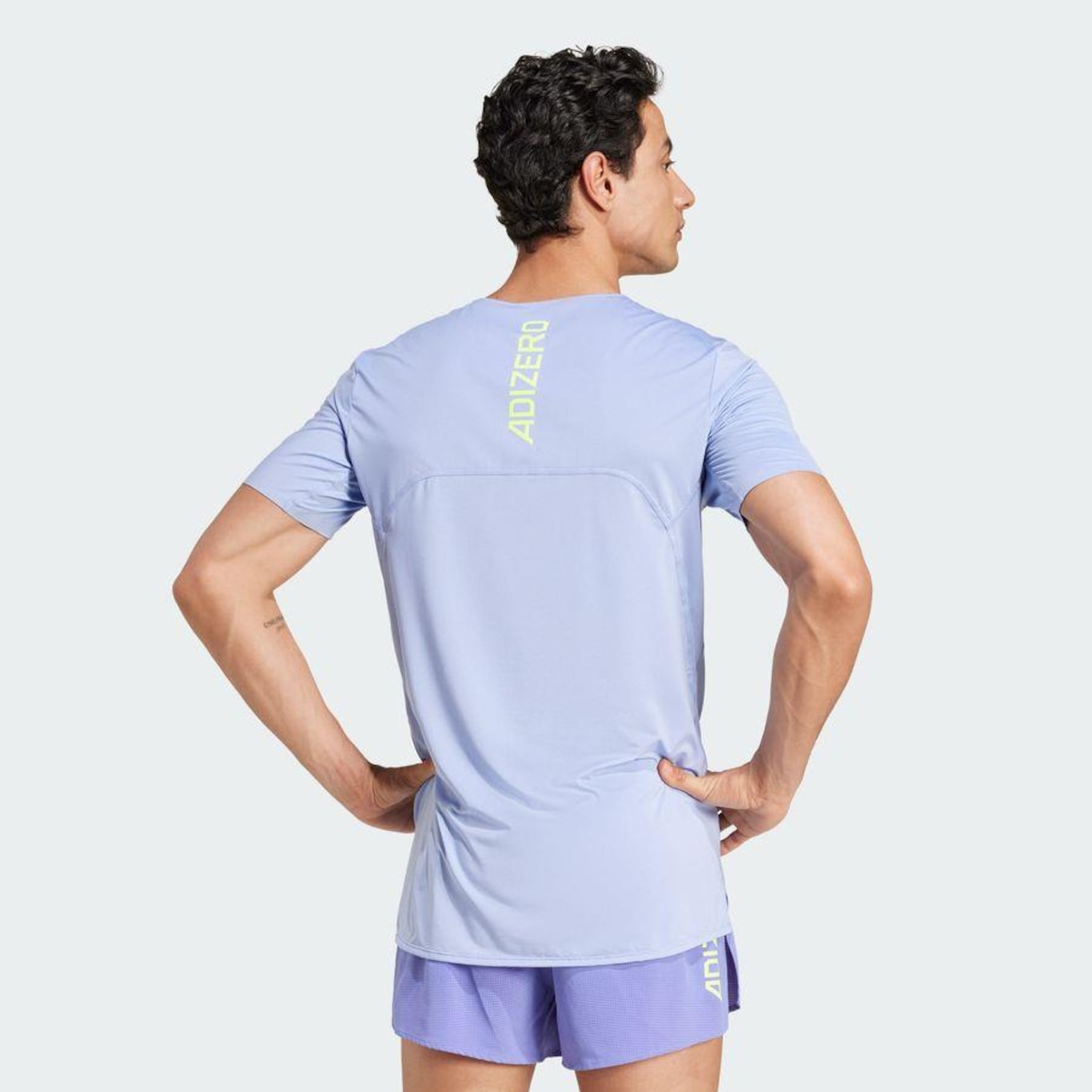 Camiseta Corrida Adizero adidas - Masculina - Foto 4