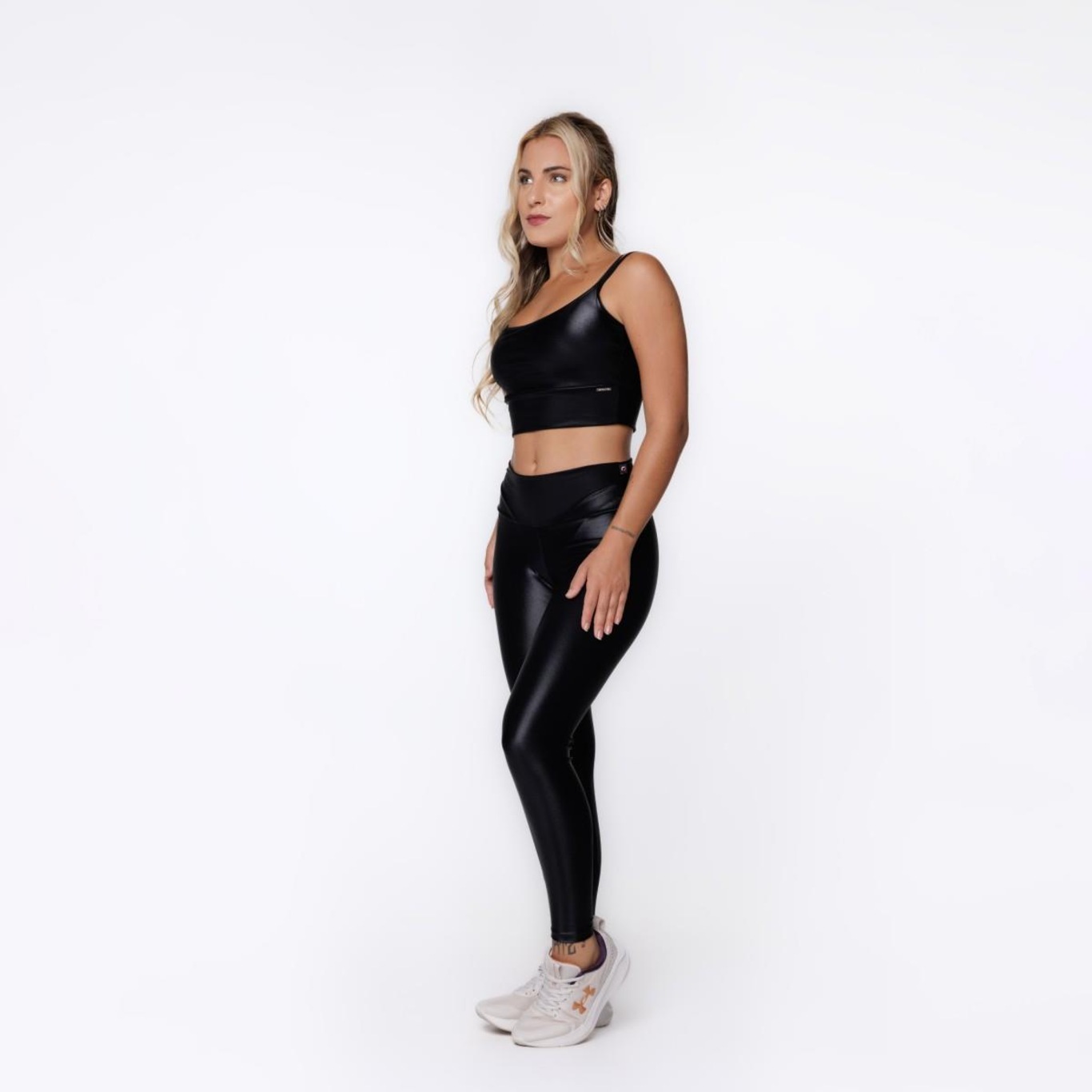 Conjunto Orbis com Calça Legging Empina Bumbum + Top Alça Fina Cirrê - Feminina - Foto 2