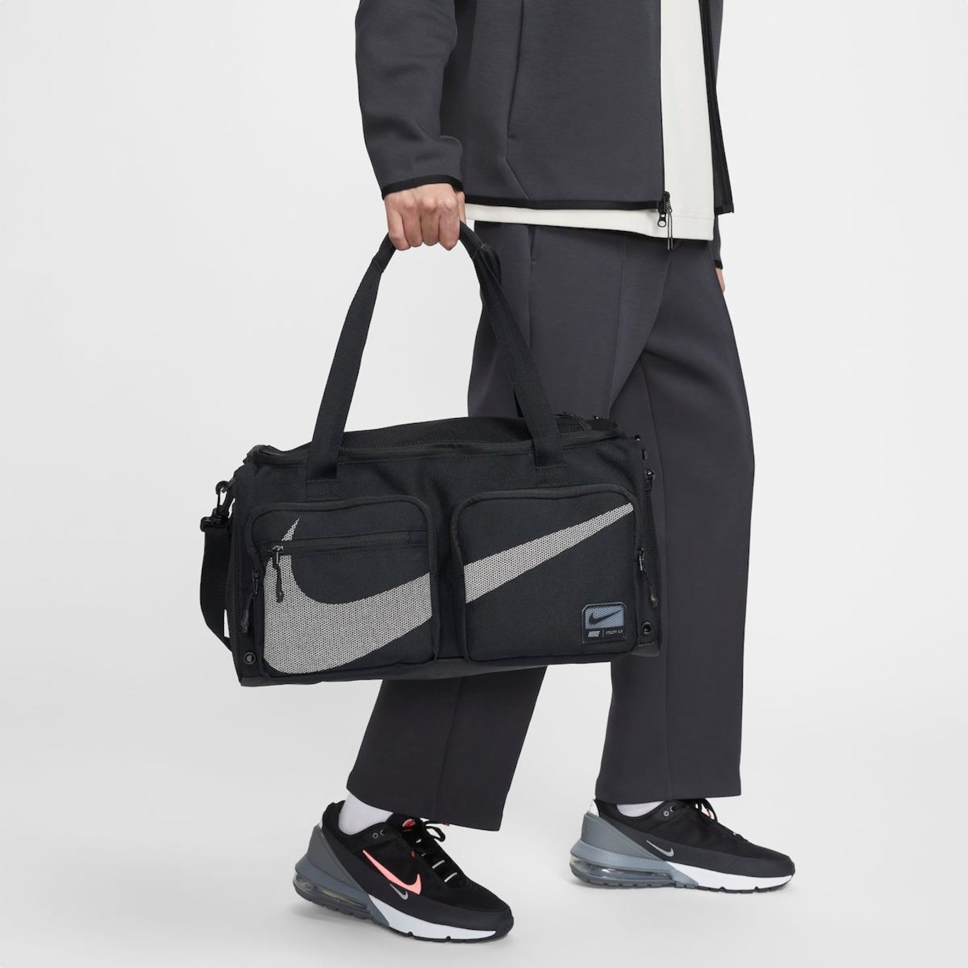 Bolsa Nike Utility 2.0 - Masculina - Foto 1