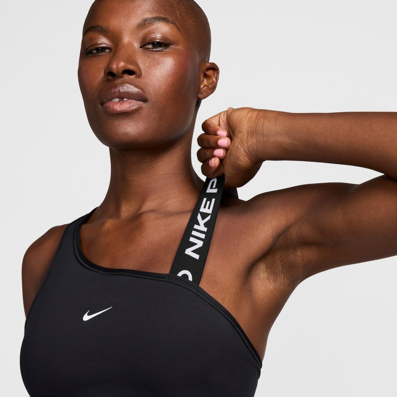 Top Fitness Nike Pro Swoosh - Feminino - Foto 5