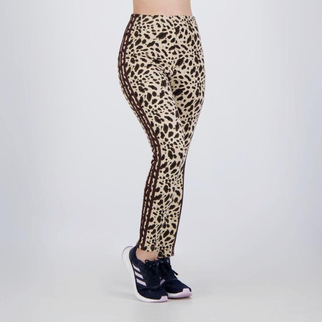 Calça Legging adidas 3S Animal Print - Feminina - Foto 2