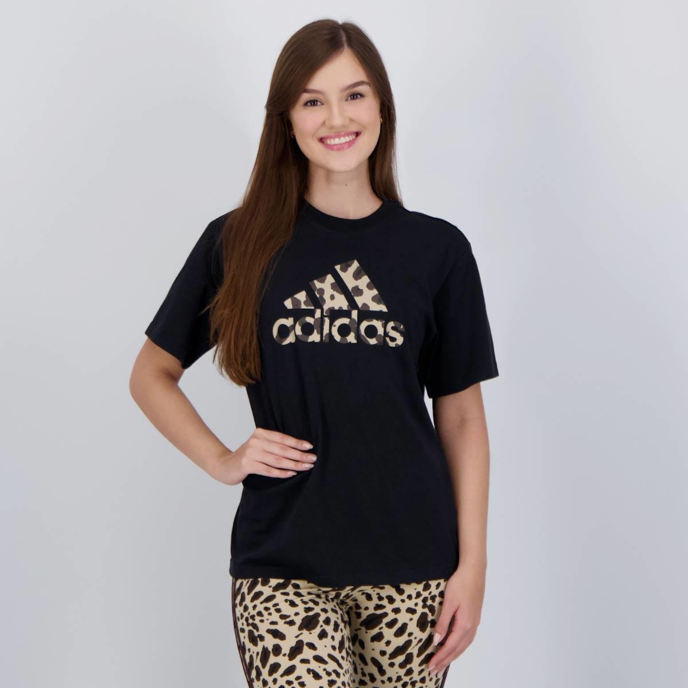 Camiseta adidas Graphic Animal Print Feminina - Foto 1