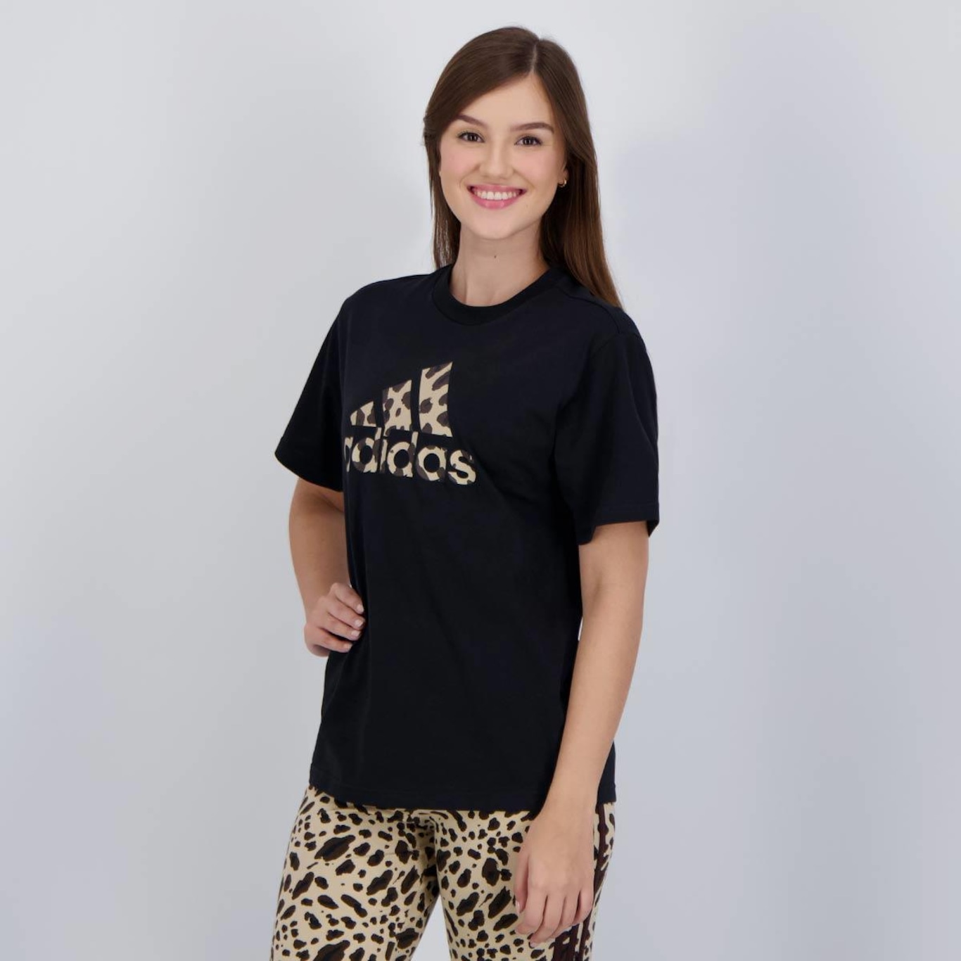 Camiseta adidas Graphic Animal Print Feminina - Foto 3