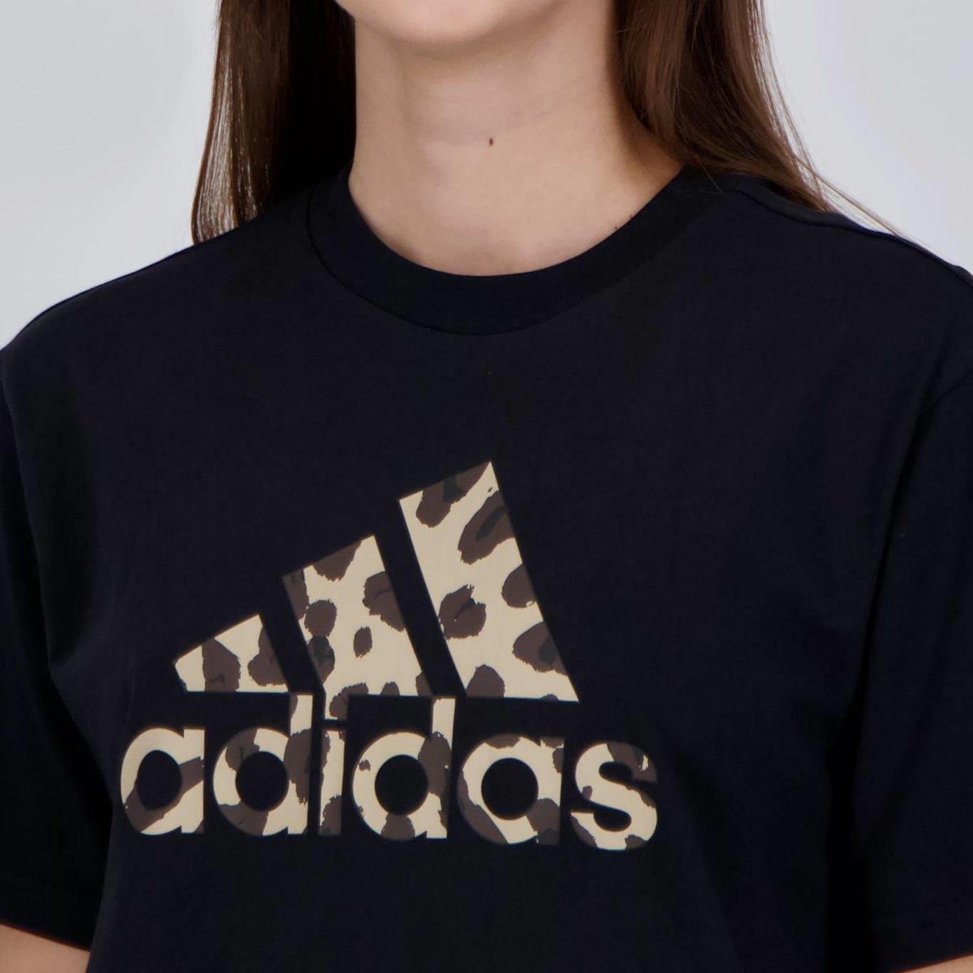 Camiseta adidas Graphic Animal Print Feminina - Foto 5