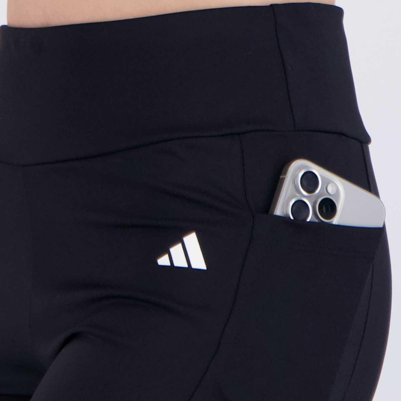 Shorts adidas Pocket com Bolso - Feminino - Foto 4