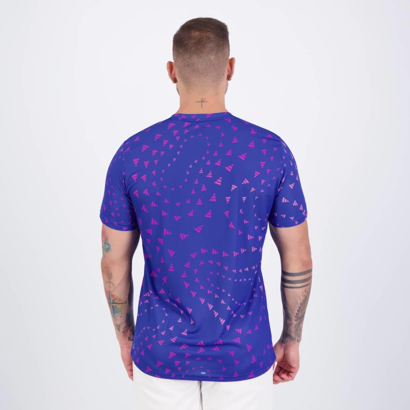 Camiseta adidas Run It Brand Love Masculina - Foto 4