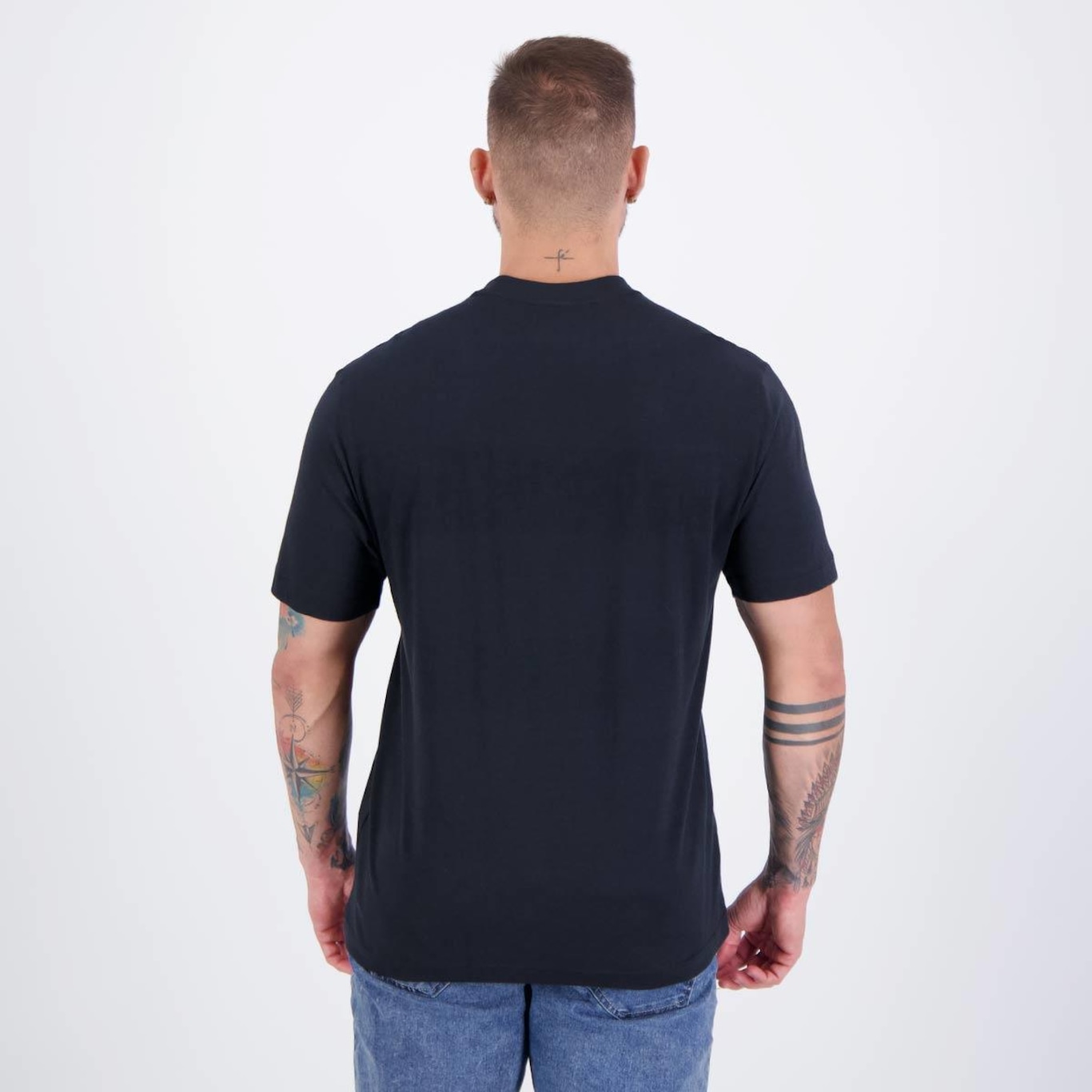 Camiseta Fila Comfort Classic Masculina - Foto 4