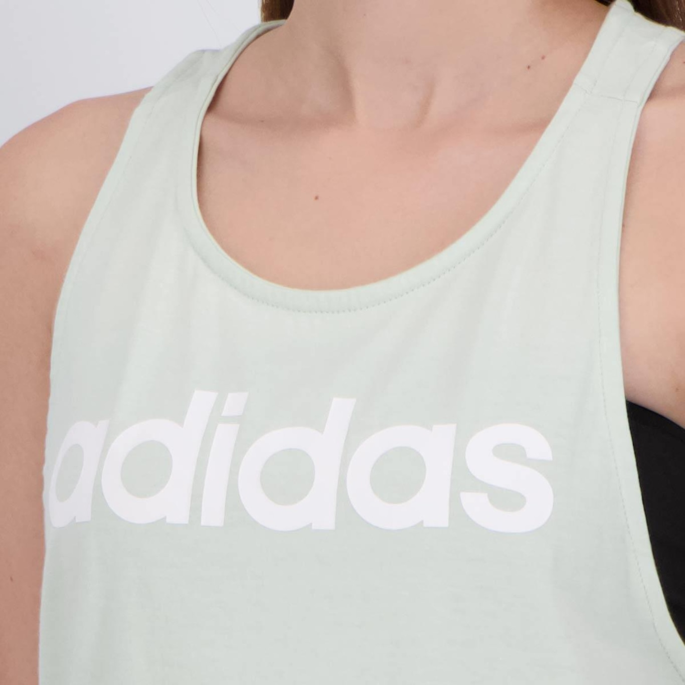 Camiseta Regata adidas Linear Logo - Feminina - Foto 5