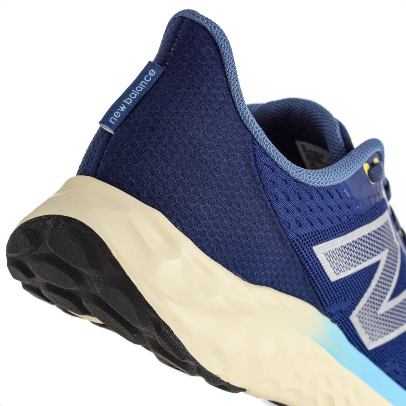 Tênis New Balance Fresh Foam Arish V4 - Masculino - Foto 4