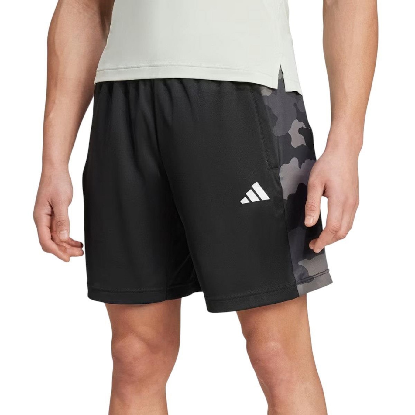 Short adidas Treino Camuflado - Masculino - Foto 1