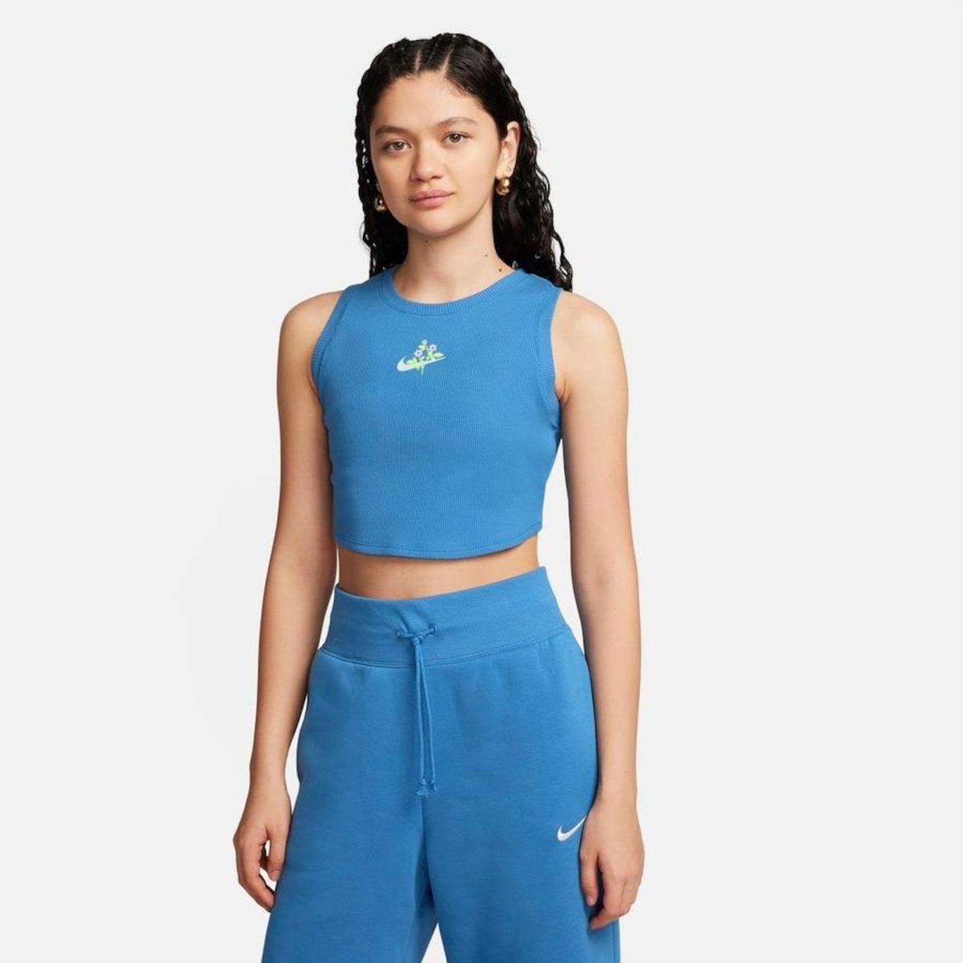 Camiseta Regata Nike Sportswear Cropped Essentials - Feminina - Foto 1