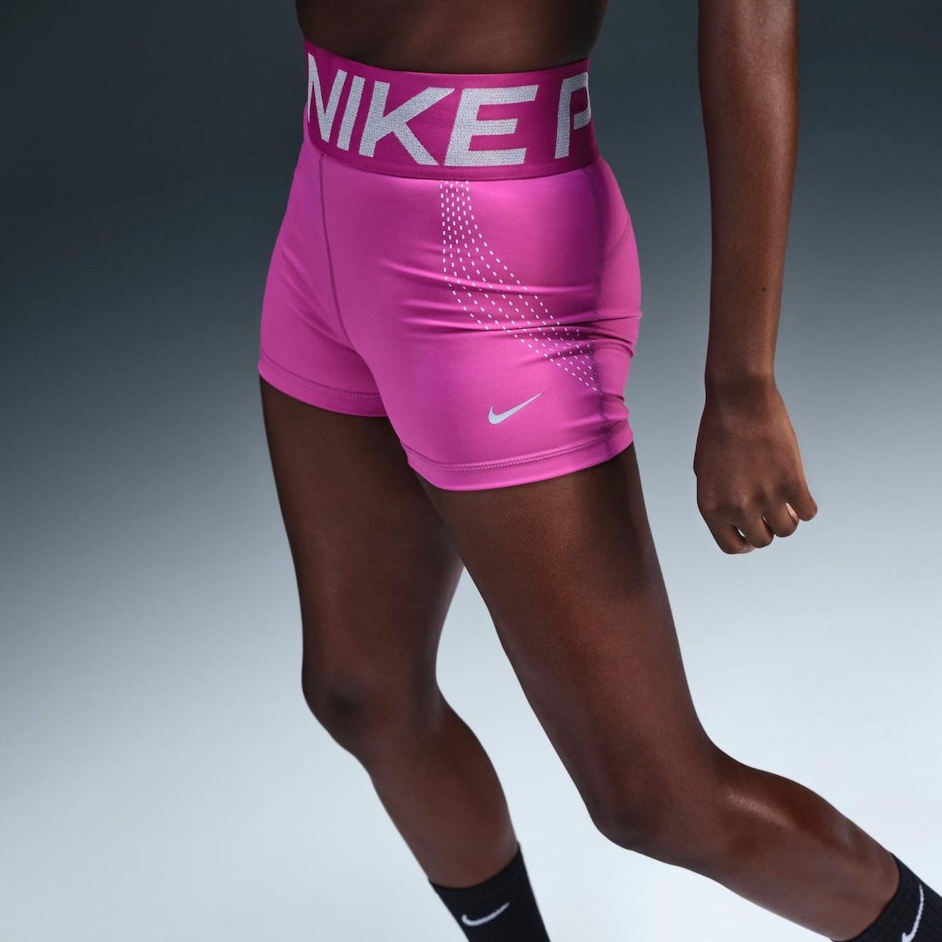 Short Nike Pro Dri-Fit Sculpt 3In - Feminino - Foto 2