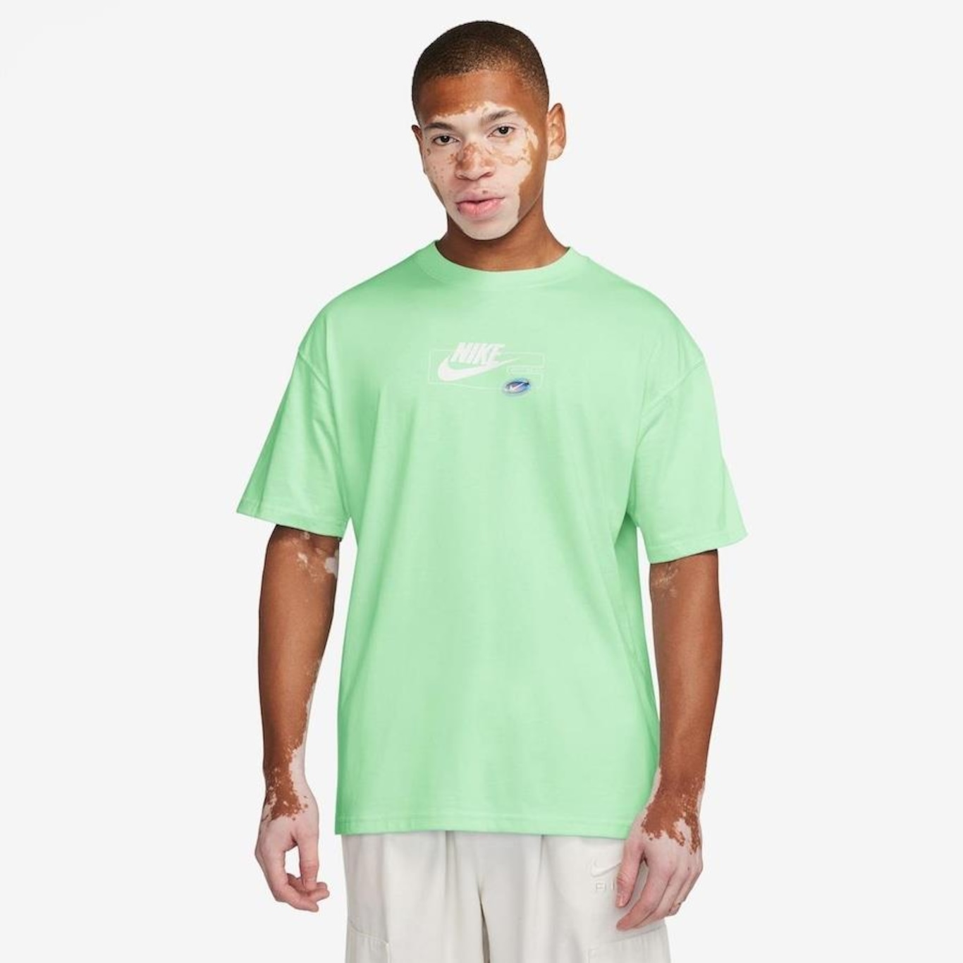 Camiseta Nike Sportwwear Max90 - Masculina - Foto 1