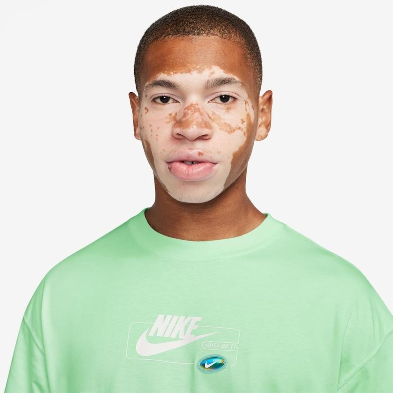 Camiseta Nike Sportwwear Max90 - Masculina - Foto 3