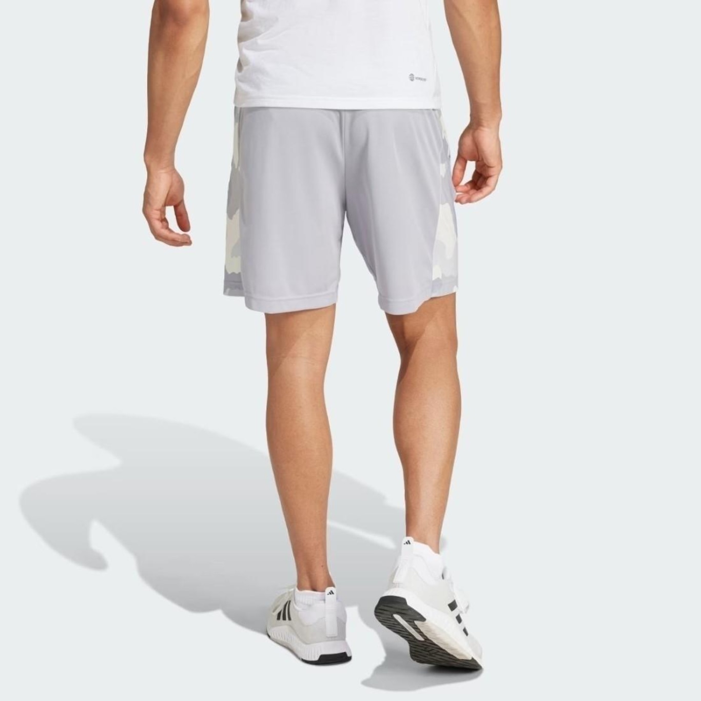 Short Adidas Treino Camuflado - Masculino - Foto 3