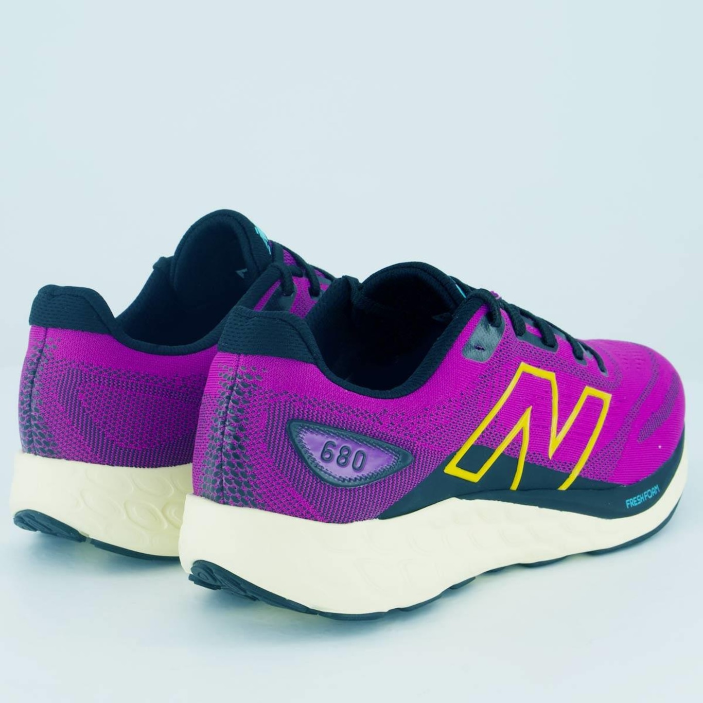 Tênis New Balance Fresh Foam 680V8 - Feminino - Foto 3