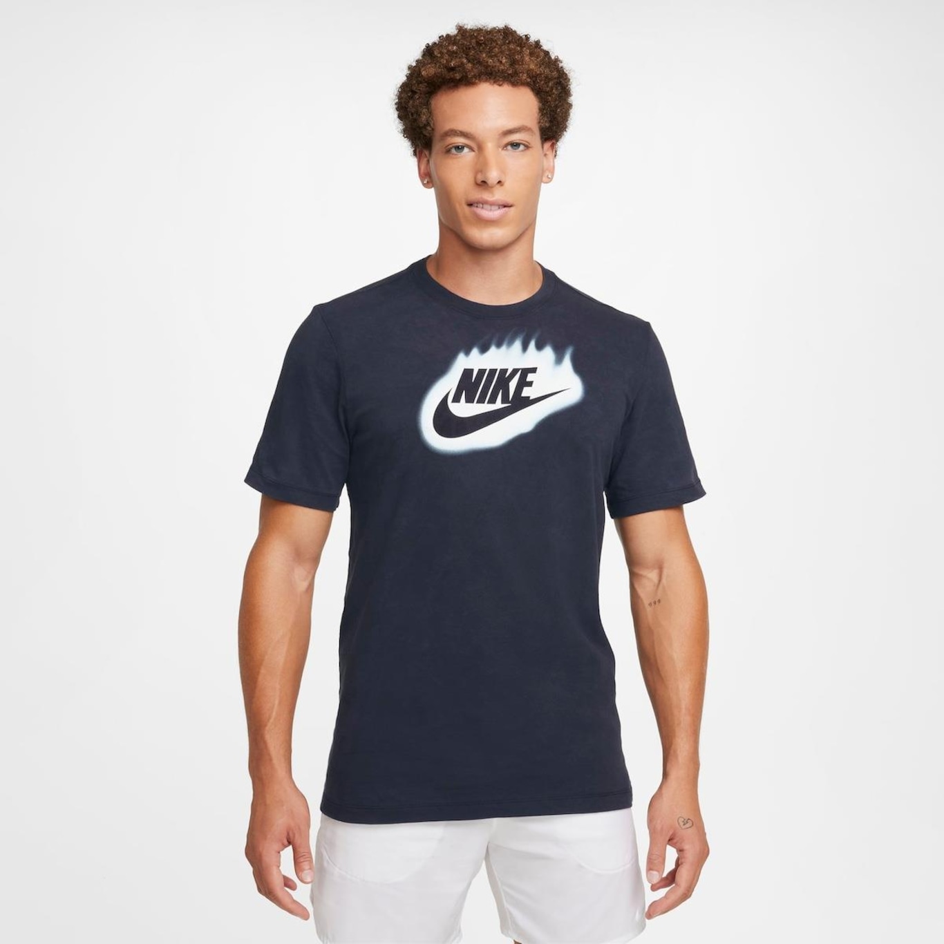 Camiseta Nike Sportswear Dna - Masculina - Foto 1